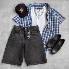 Cute Men Fashion, Cute Fashionable Outfits, Good Style Outfits, Styles Outfits Ideas, Outfit With Shorts, Different Fashion Styles, Carhartt Flannel, Fit Inspired, Fits Inspiration