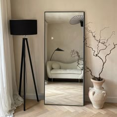 Simple, Trendy, Back to pure essence! If you're using a mirror as art, rectangle is the way to go - particularly when you're decorating a room with geometric shapes and sharp angles. House Moodboard, Industrial Mirrors, Industrial Contemporary, Floor Standing Mirror, Loft Interior, Black Industrial, Girly Drawings, Countryside House, Simple Aesthetic