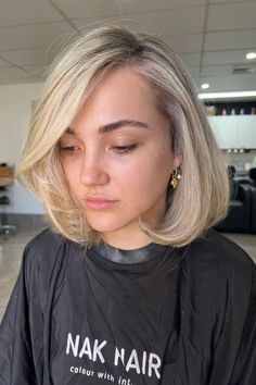 side swept bangs and old money bob Blonde Old Money, Bob Styles