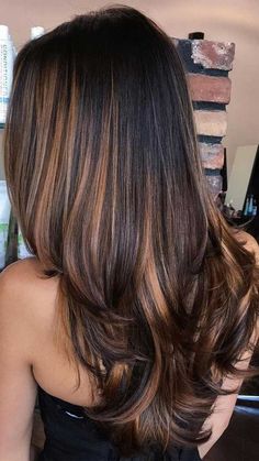 U Cut Hairstyle, Straight Hair Highlights, Angled Hair, Black Hair Balayage, Straight Black Hair, Brunette Balayage Hair, Brown Hair Balayage, Brown Balayage, Makijaż Smokey Eye