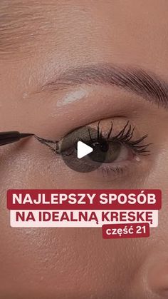 Wiktoria Kirszke · Makijaż · Kursy · Szkolenia 💄 on Instagram: "Będę to dalej robić!

Będę Ci ciągle podsyłać multum sposobów na idealną kreskę, aż w końcu powiesz:

Kreska? Robię z zamkniętymi oczami 😅

To już któryś filmik z tej serii - jestem bardzo ciekawa, czy ta seria filmów jest dla Ciebie ciekawa i pomocna 😍

Koniecznie daj znać w komentarzu, czy któraś z rolek szczególnie Ci pomogła 🥹

Jestem mega ciekawa 😍
Czekam na Twój feedback 🥰♥️

Do zrobienia tej kreski użyłam turbo cienkiego eyelinera od @daso_beauty_official @danielsobiesniewski - dostępna w drogeriach @drogerienatura 💚

Ps. 

I nie zapomnij mnie zaobserwować, aby nie przegapić kolejnych sposobów na idealną kreskę 😃♥️
_______
#makijaz #makijaż #makijażtwarzy #trikimakijazowe #kosmetyki #naukamakijazu #makijazystka