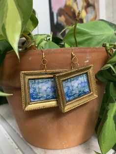 Waterlilies Monet, Crazy Earrings, Jewelry Ornaments, Monet Earrings, Resin Earring, Diy Jewelry Inspiration, Red Pendants