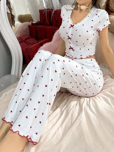 Simple women's sleepwear  Check out our women sleepwear board for Pajamas set ,Women lingeries,cute nighties,sleepwear for women, sleep wear fashion and Follow for more Women Nightwear Dresses, Night Wear Dress, Sleep Clothes