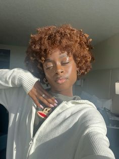 Brown Dyed Hair Black Women, Honey Blonde Natural Hair Black Women, Honey Blonde 4c Hair, Honey Brown Hair Black Women, Dyed Hair Aesthetic, Honey Blonde Afro, Ginger Afro, Blk Aesthetic, Black Hair 90s