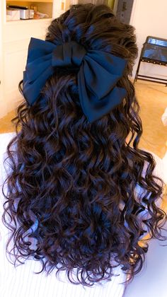 Tightly Curled Hair, Tight Curl Hairstyle, Long Curly Hair Styles For Prom, Curly Aesthetic Hairstyles, Long Curly Hairstyles For Prom, Naturally Curly Hairstyles For Wedding, Curly Hairstyles For White Women, Tight Curls For Long Hair, Curly Elegant Hairstyles