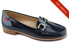 The Park Ave loafer pays homage to the classic "Loafer" but in modern fashion. Its unique buckle trim adds sophistication and style. Offered in a variety of timeless colors, the genuine soft patent leather upper is shinning and buttery soft. The distinct, genuine leather sole welt & sole adds a very luxurious touch combined with good durability & support. This is a stand-out, versatile loafer that will surely enhance any ensemble. Product Fit: Runs true to size. If in between sizes, for average New York Park, Oxford Pumps, Oxford Flats, Navy Women, Penny Loafers, Modern Fashion, Leather Slip Ons, Casual Boots, Loafers For Women