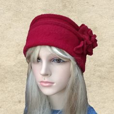 "This felted wool beanie is very warm. It's perfect to wear in fall/winter seasons. The hat is lightweight and easy to wear. It's well match with any outfits. One size fits most an average women's head (21.5\" - 22.5\") Composition: 100% Wool Hand wash in cold water and lay flat to dry. Do not use a dryer! NOTE Actual color may slightly different depending on your monitor. Please contact us if you have any questions for the color." Boho Beanie, Slouchy Beanie Hat, Trendy Hat, Fall Hats, Warm Winter Hats, Wool Caps, Grey Beanie, Hat Beanie, Winter Hats For Women