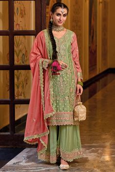 Light Green Embroidered Traditional Palazzo Suit at PinkPhulkari Pink Pakistani Dress, Palazzo Dress, Gaun Fashion, Palazzo Suit, Kurta Dress, Pakistani Salwar Kameez, Patiala Salwar, Party Kleidung, Shalwar Kameez