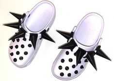 Spice up your existing shoes and really stand out with this spike kit! Comes with 10 large spikes and 30 small spikes as seen in photo. Shoes not included spike accessories only. Goth Shoes, Halloween Shoes, Spike Shoes, Gothic Shoes, Shoes Too Big, Black Stud, Shoes Custom, Custom Charms, Croc Charms