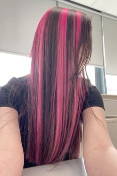 Streak Color Hair, Hot Pink Chunky Highlights In Black Hair, Long Black Hair With Pink Highlights, Stunk Strip Hairstyles Pink, Pink In Hair Brunette, Cute Pink Highlights, Black Hair Pink Stripes, Pink Highlights Wavy Hair, Neon Pink Hair Highlights