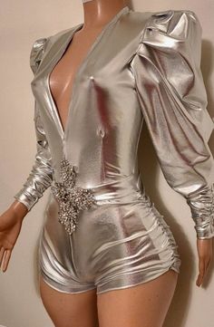 Silver Performance Outfit, Metallic Festival Outfit, Beyonce Inspired Outfits, Metallic Outfit Ideas, Rhinestone Outfits, Futuristic Cosplay, Metallic Clothes, Silver Romper, Gogo Dancer Outfits