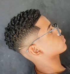 Fade Haircut Curly Hair, Men Fade Haircut Short, Taper Fade Curly Hair, Hair Twists Black, Haircuts Curly