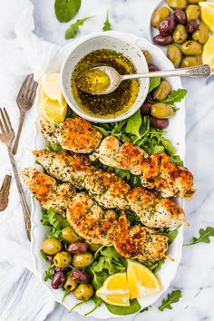 A juicy and tender Greek chicken on a stick drizzled with a Greek olive oil blend with lemon juice. This dish is Keto, Paleo and Whole30. #greekchicken #greekrecipes #ketorecipes #whole30recipes #chickenrecipes #healthyrecipes Paleo Fall Recipes, Greek Marinade, Ukraine Food, Peach Healthy, Healthy Little Peach, Greek Chicken Pasta, Greek Marinated Chicken, Baked Greek Chicken, Greek Olive Oil