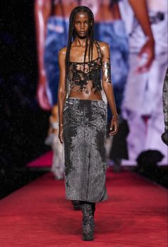 Diesel Spring 2024, Milan Fashion Week Runway, Denim Fashion Women, Fashion Moments, Fashion Project, Innovative Fashion, Streetwear Outfits