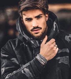 Men Photography, Men's Fitness, Moustaches, Best Poses For Men, Trendy Haircuts, Boy Photography Poses, Stylish Boys, Photography Poses For Men, Cool Haircuts