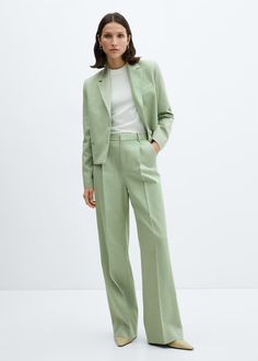 Wide leg suit pants Spring Pants Outfits, Outfit Graduacion, Bridesmaid Suits, Wedding Guest Suits, Green Suit, Pantsuits For Women, Wedding Attire Guest, Cocktail Attire, Stylish Work Outfits