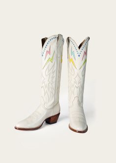 Bone/Rainbow Lightning Boot Limited Edition – CITY Boots Rainbow Lightning, City Boots, Cute Cowgirl Boots, Cowboy Boots For Women, Lane Boots, Georgia Boots, Preppy Shoes, Rodeo Outfits, Leather Western Boots