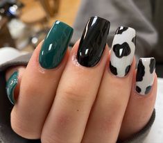 Emerald Green Cow Print Nails, Black Teal Nails, Green Cow Print Nails, Teal And Black Nails, Black And Teal Nails, Cow Print Acrylic Nails, Cowgirl Nails, Mv Ideas