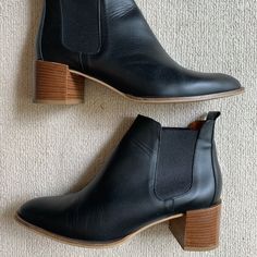 Vguc - No Scratches Or Discoloration, Normal Wear Stored With Shoe Trees To Keep Shape, Made In Italy Italian Leather Boots, Everlane Shoes, Wear Store, Heel Boot, Block Heel Ankle Boots, Brown Booties, Shoe Tree, Leather Chelsea Boots, Heeled Ankle Boots