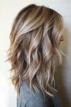 30 Layered Haircuts for Medium Length Hair: Top Trends to Try This Season Colors For 2024, Medium Length Layers, Haircuts For Medium Length Hair, Layered Haircuts For Medium Hair, Medium Length Hair With Layers, Haircuts For Medium Hair, Medium Length Hair, Mid Length Hair, Medium Hair Cuts