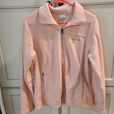 New Without Tags Size Large Columbia Fleece Jacket In A Pretty Blush Pink Color. Comes From Smoke Free And Pet Free Home. Black Rain Jacket, Columbia Vest, Columbia Fleece Jacket, White Windbreaker, Blush Pink Color, Fleece Jacket Womens, Columbia Fleece, Black Zip Ups, Columbia Jacket