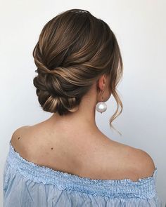 Hairstyle Updo, Romantic Updo, Bridesmaid Hair Makeup, 사진 촬영 포즈, Updos For Medium Length Hair, Wedding Hair Inspiration, Low Bun