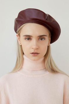 Beret Hat Outfit, Baret Outfit, Barret Hat, Military Beret, Beret Outfit, Red Berets, Leather Beret, Red Beret, Beret Hats