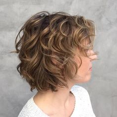 Short Curly Hairstyle Hairstyles For Fine Wavy Hair, Fine Wavy Hair, Easy Care Hairstyles, Shaggy Haircuts, Curly Short, Shag Hairstyles, Shag Haircut, Chic Hairstyles