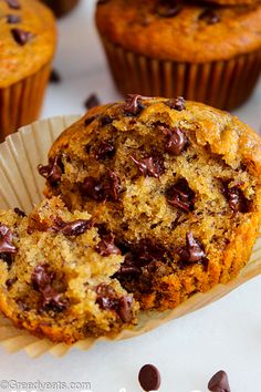 Ready under 30 minutes, healthy chocolate chip banana muffins recipe. Banana Chocolate Chip Muffins Healthy, Chocolate Chip Banana Bread Muffins, Homemade Banana Bread Recipe, Banana Bread Muffin Recipe, Banana Recipes Easy, Banana Breakfast Cookie, Chocolate Chip Muffin