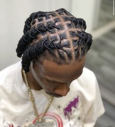 Men Locs Styles Short, Locs Hairstyles For Men With Fade, Dread Head Styles Men, Loc Braid Styles For Men, Barrel Style Locs, Dread Designs For Men, Dreadlock Styles For Short Hair, Quick Dread Styles Men, Mens Barrel Twist