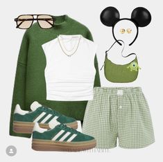 Charlotte Disneybound, Powerline Disneybound, Pixar Outfit Ideas, Theme Park Outfits Universal, Halloween Disney Outfits, Disney Character Inspired Outfits, Disneyworld Outfit Women, Outfits To Wear To Disney, Christmas Disney Outfits