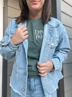 PERSONALIZED (CROPPED) DENIM JACKETCustomize your last name for any bride to be, teacher, or someone special in your life! ***PLEASE NOTE THAT THESE ARE CROPPED!! We recommend getting a larger size if you need it looser/longer**♡ Made in the U.S.♡ Sample Photo: "Washed Blue" & "White" Embroidery ThreadNOTE: Personalization will appear exactly as typed. Please ensure that spelling is correct before placing your order. Sizes may vary depending on the amount of letters needed. Long Sleeve Denim Jacket With Custom Embroidery For Fall, Custom Embroidered Long Sleeve Denim Jacket For Fall, Fall Denim Jacket With Custom Embroidery, Custom Embroidered Long Sleeve Denim Jacket, Embroidered Name, Cropped Denim Jacket, White Embroidery, Bride To Be, Cropped Denim