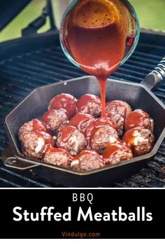 Stuffed BBQ meatballs in a cast iron pan with sauce being poured in on a Big Green Egg.. Meatballs Stuffed With Mozzarella, Smoked Meatballs, Bbq Appetizers, Stuffed Meatballs, Mozzarella Stuffed Meatballs, Smoked Bbq, Bbq Meatballs, Homemade Comfort Food, Best Beef Recipes