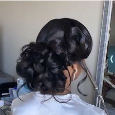 Updo wedding hair Natural Hair Updo Wedding, Wedding Hairstyles For Girls, Girls Updo, Natural Hair Wedding, Hairstyles For Straight Hair, Black Wedding Hairstyles, Bridal Hair Inspiration, Wedding Hairstyles Bride