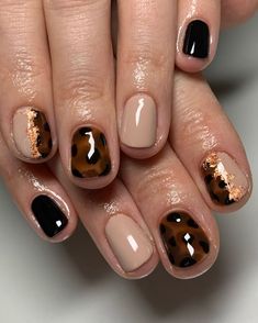 nail art, nail Inspo, cheetah nails, leopard nails, nail design, tan nails, black nails, tan nails, cheetah print nails, gel nails, gel manicure, nail manicure, classy nails, trendy nails, fall nails, short nails, stylish nails. Short Nail Art Designs Winter, Brown And Gold Foil Nails, Short Gel Manicure Fall, Torti Nails Design, Torties Nails, French Nail Aesthetic, Long Nail Aesthetic, Gold Gel Nail Designs, Nails With Rose Gold Foil