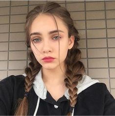 Pigtail Braids, Corbyn Besson, Brunette Girl, Grunge Hair, Aesthetic Hair, Trendy Hairstyles, Girl Face, Aesthetic Girl, Hair Goals