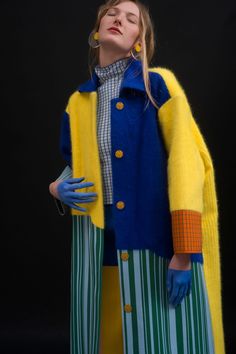 Doll Korean, Hats Summer, Couture Mode, Textiles Fashion, Mode Inspo, Yellow And Blue, 2000s Fashion, Fashion 2020, Knit Fashion