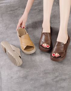 Features: Item Type: Wedge Slippers Gender: Female Main Material: PU Heel Type: Wedge Heel Height: Mid (5.5 cm) Season: Summer Closure Type: Slip-on Color: Yellow, Brown, Beige Size:35-40 Spring Closed-toe Wedge Sandals With Thick Bottom, Casual Platform Slippers With Flat Heel, Spring Wedge Sandals With Thick Bottom, Spring Brown Closed Toe Platform Slippers, Spring Closed Toe Brown Platform Slippers, Brown Round Toe Platform Slippers For Summer, Trendy Beige Slip-on Wedge Sandals, Trendy Brown Open Toe Platform Slippers, Brown Wedge Heel Platform Slippers For Beach