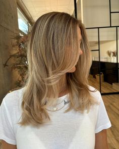 Short Layered Balayage Hair, Balyage Medium Hair, Balyage Long Hair Blonde, Medium Blonde Hair Color, Brown Hair With Blonde Balayage, Balyage Long Hair, Balayage Hair Blonde Medium, Salon Life