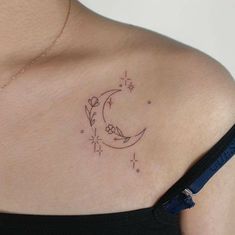 Tatuaje minimalista Pair Tattoos Friends Aesthetic, Bestie Tattoos, Maching Tattoos, Tattoo Coverup, Tattoos Simple, Moon Tattoos, Tattoo Board, Petite Tattoos