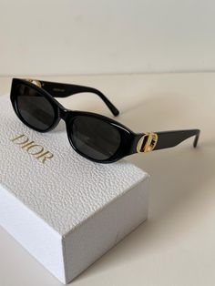 Aesthetic Sunglasses Women, Expensive Sunglasses Aesthetic, Dior Sunglasses Aesthetic, Classy Sunglasses Women, Dior Glasses Sunglasses, Designer Sunglasses Aesthetic, Dior Sunglasses Women, Sunglasses Women Aesthetic, Luxury Sunglasses Women