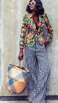 Cool Summer Outfits, Smart Outfit, Stripe Outfits, Floral Blazer, Cooler Look, Instagram Outfits, Eclectic Fashion, Mixing Prints, Looks Style