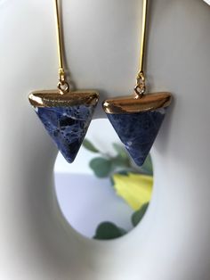 These beautiful earrings are made with Blue Sodalite stones, and a luxe shiny gold extender adds a polish and modern touch to your outfits. Wear them with your jeans or dress them up! Material: Gold, Stone Gemstone: Sodalite Drop Length: 8.5cm Stone Bar, Blue Sodalite, Gold Stone, Earrings Blue, Blue Stone, Earrings Gold, Beautiful Earrings, Jewelry Earrings Dangle, Gift For Her