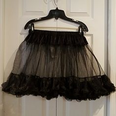 Offered Is A Must Have For Halloween. This Black Mesh Tulle Petticoat Is Perfect For Putting A Little Swish In Your Step. One Size Fits Most. Elastic Satin Waistband. This Is Not Plus Size. New With Tags And In Immaculate Condition. Only One Available So Act Fast. Tulle Petticoat, Halloween News, Black Tulle, Black Mesh, Petticoat, Hot Topic, Must Haves, Mesh, Satin