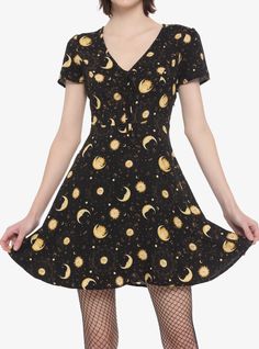 Babydoll Goth, Black Babydoll Dress, Luanna Perez, Celestial Print, Hot Topic Dresses, Black Babydoll, Plus Dress, Goth Style, Dress Images