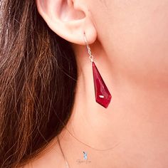 Experience the elevated style of our Kite red garnet natural stone drop earrings. These handcrafted earrings feature genuine garnet stones in a kite shape, bringing sophistication and energy to any outfit. The translucent red stones are known for increasing passion and vitality, making them an ideal gift for yourself or a loved one. Elevate your fine jewelry collection with these one-of-a-kind kite red garnet dangle earrings. You can choose metal finish options: Silver: will have solid 925 sterl Red Garnet Teardrop Earrings, Red Teardrop Garnet Earrings, Red Faceted Garnet Earrings, Red Faceted Drop Earrings, Stone Drop Earrings, Red Stones, Elevated Style, Garnet Stone, Unique Diamonds