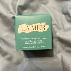 Brand New - In The Box - Never Used, Opened Or Tested. 7ml 0.24oz La Mer Skincare Routine, La Mer Moisturizing Cream, Skincare Samples, Skincare Gift Set, Holiday Gift Sets, Moisturizing Cream, Skin Care Gifts, Skincare Set, Gel Cream