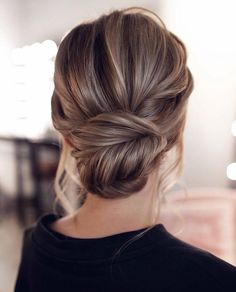 // ✧ Sanggul Modern, Styling Hacks, Chignon Bun, Classic Updo, Simple Wedding Hairstyles, Bridal Hair Updo, Fishtail Braid, Best Wedding Hairstyles, Low Bun