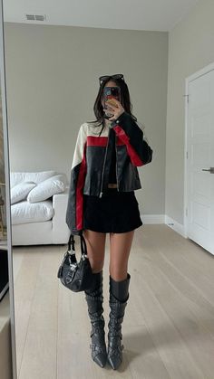 Fall Outfit Inspo Aesthetic, Fall Autumn Outfits, Biker Girl Outfits, Viral Aesthetic, Kpop Concert Outfit, Jacket Outfit Women, Outfit Inspo Casual, Looks Black, Midi Skirts