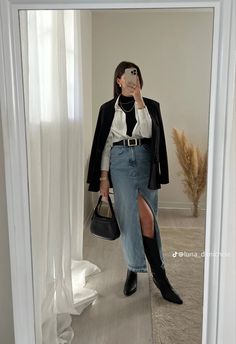 Neat Casual Outfits, Denim Skirt Outfits, Skandinavian Fashion, Chique Outfits, Classy Work Outfits, Looks Street Style, Stylish Work Outfits